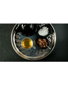 Nosta kakkusi ja muut leivontatuotteesi aivan uudelle tasolle viehättävillä ja klassisilla
kakkupaperilla.
Niissä on elegantti pitsimäinen ulkonäkö, mutta paperin tuoma käytännöllisyys ja suojaus.