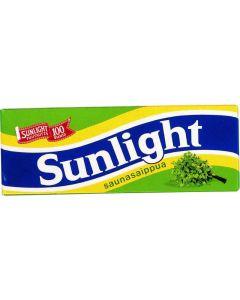 Sunlight palasaippua 2 x 135 g
Perinteinen Sunlight palasaippua sopii käsienpesuun, peseytymiseen ja saunakäyttöön.
Saippua puhdistaa ihon ja jättää sille raikkaan yrttisen tuoksun, jossa erottuvat mintunlehden ja timjamin vivahteet. 
Sunlight Saunasai